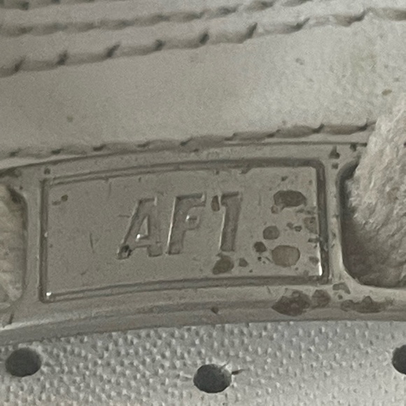 White OG, vintage Air Jordan Nike size 9 high top - Picture 2 of 14